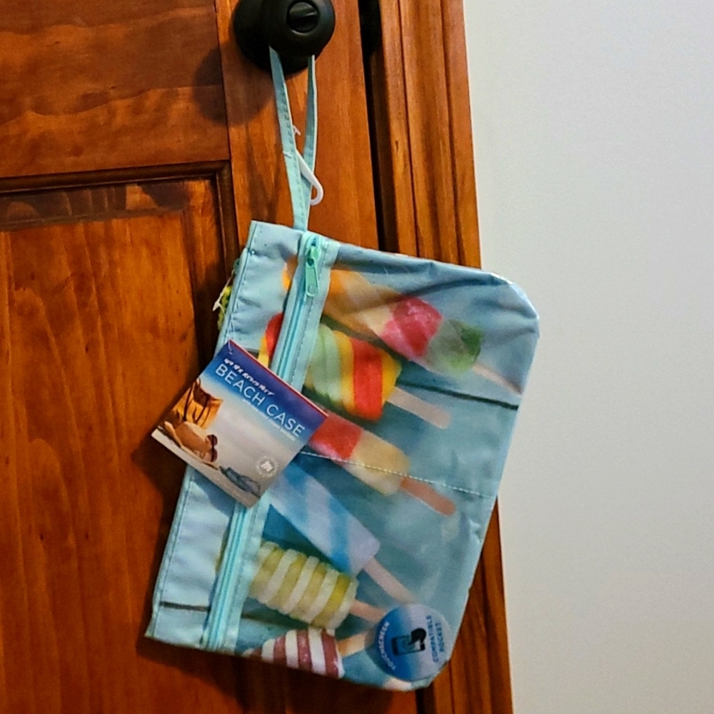 Water resistant beach case